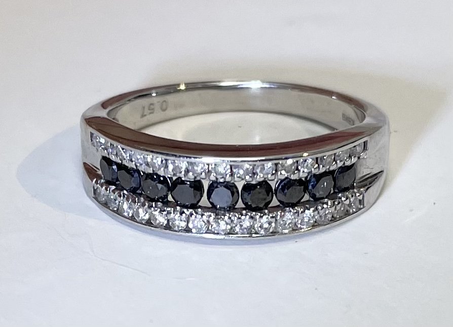 Details about 6.00 Ctw Round Black Spinel 925 Sterling Silver Anniversary Ring 2969 Details about 6.00 Ctw Round Black Spinel 925 Sterling Silver Anniversary Ring 2969