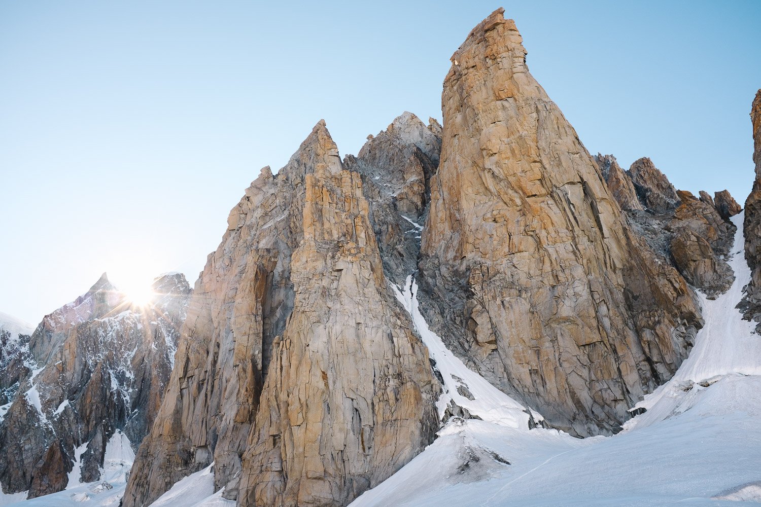 Dru_Petit Clocher du Portalet_Gran Capucin_Trident du Tacul_© Carlos Simes-5.jpg