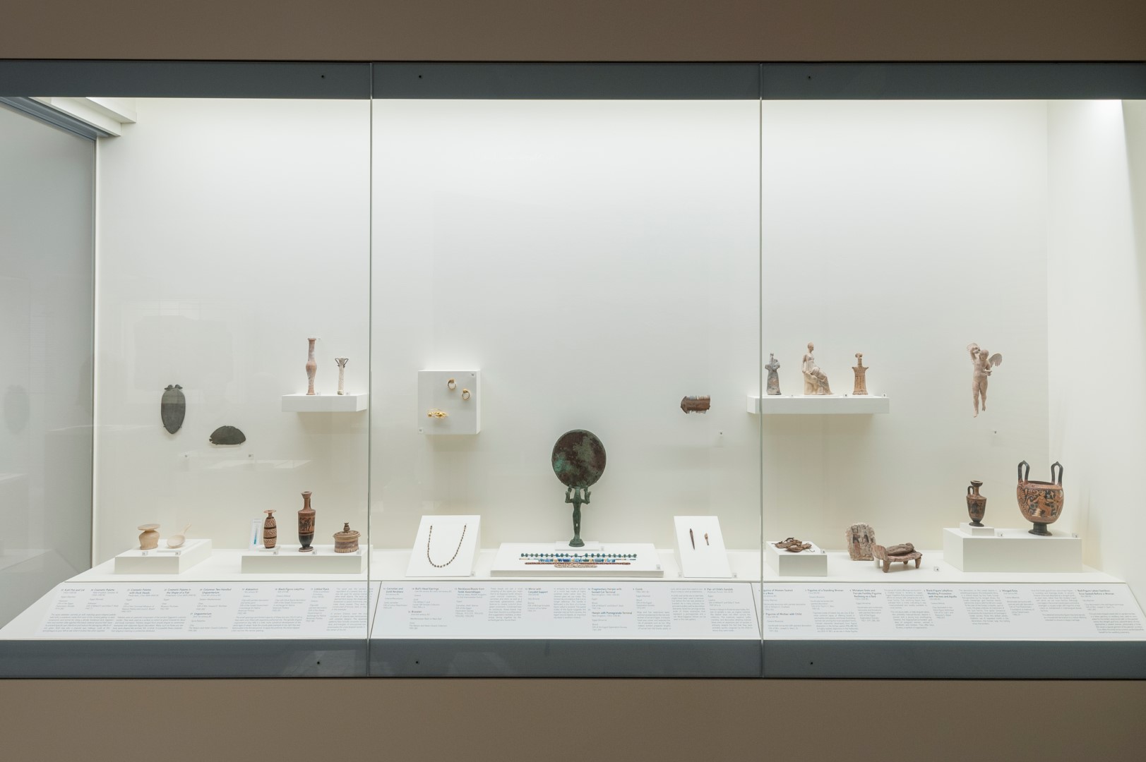 2015Antiquities_Galleries_a12 (Large).jpg