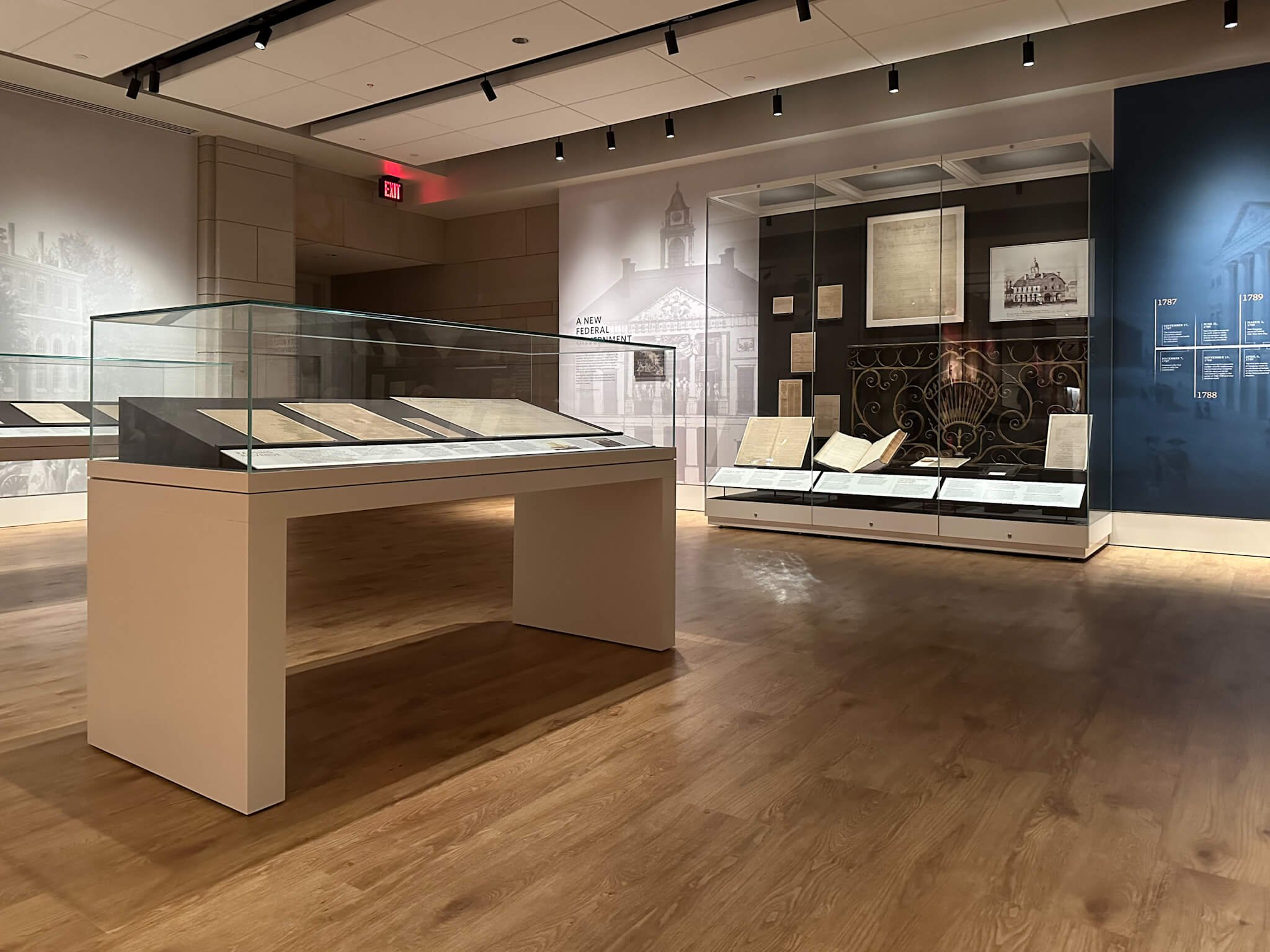 Reier-Vitrinen_The-U.S.-Capitol-Visitor-Center-_7.jpg