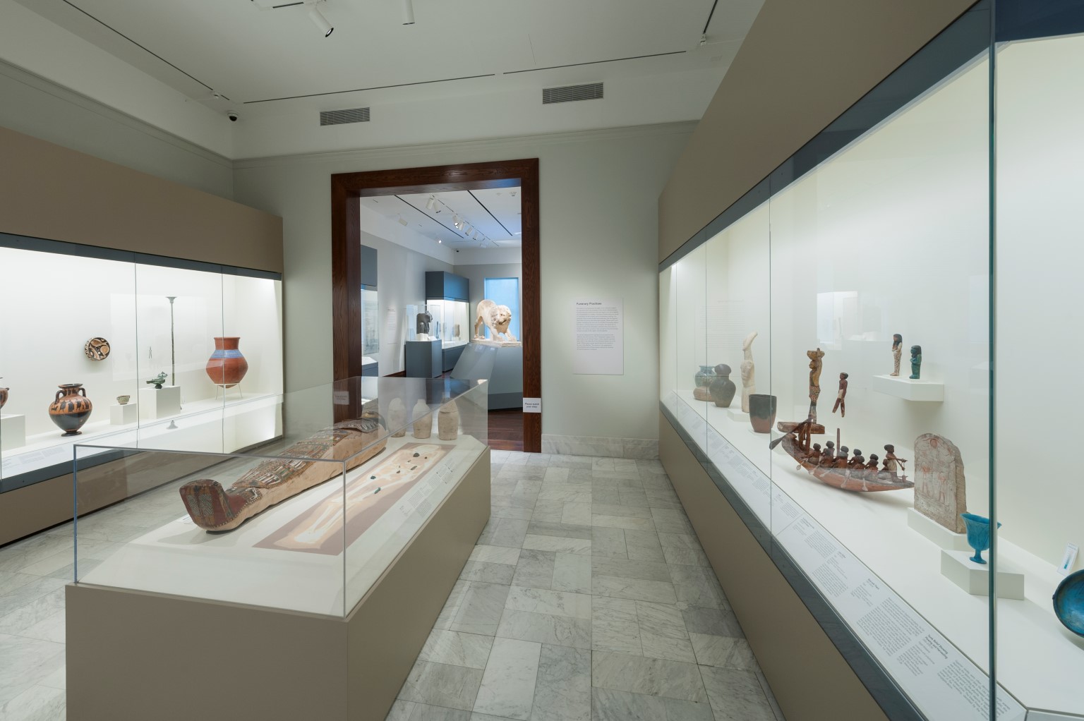 2015Antiquities_Galleries_a51 (Custom).jpg
