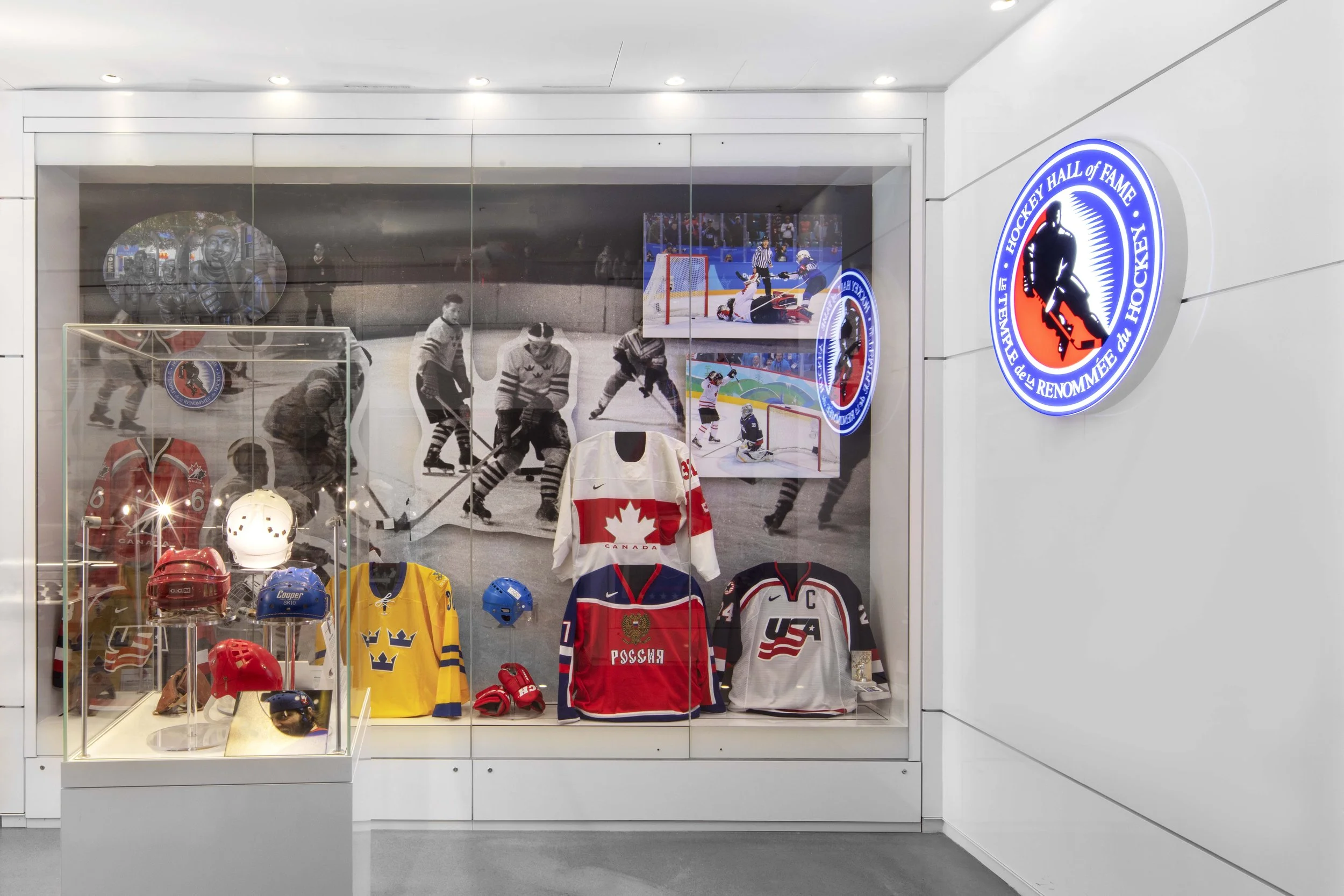 NHL Store NYC 2021 (107).jpg