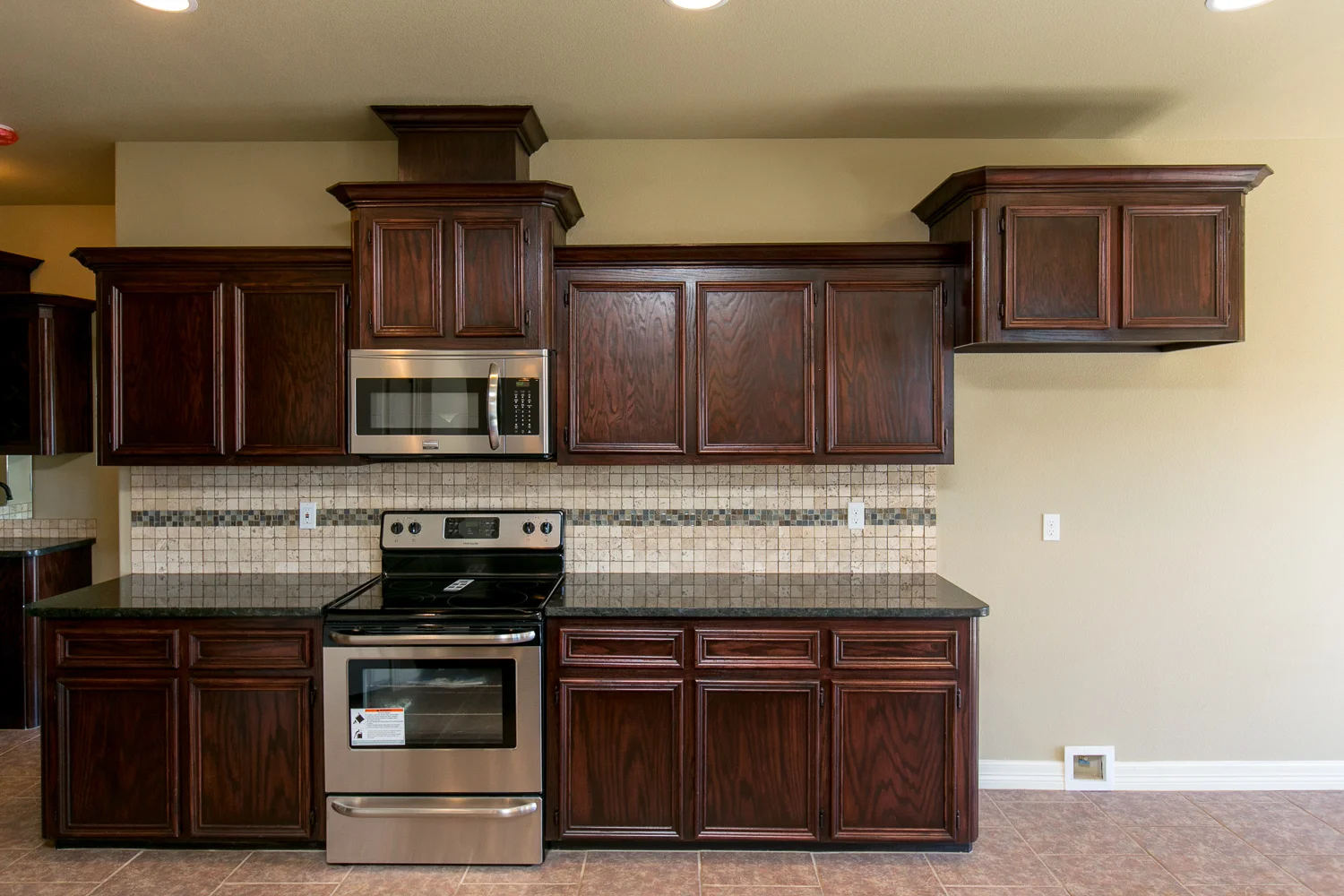 JPAGE-RealEstate-4315Summerwind-9.jpg