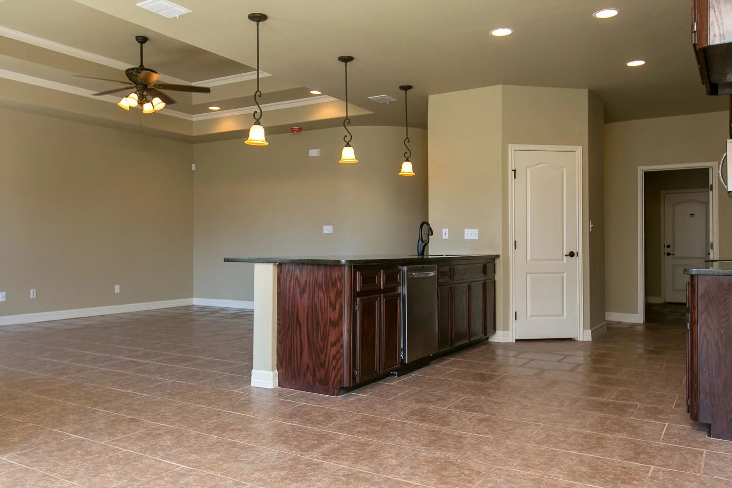 JPAGE-RealEstate-4315Summerwind-10.jpg