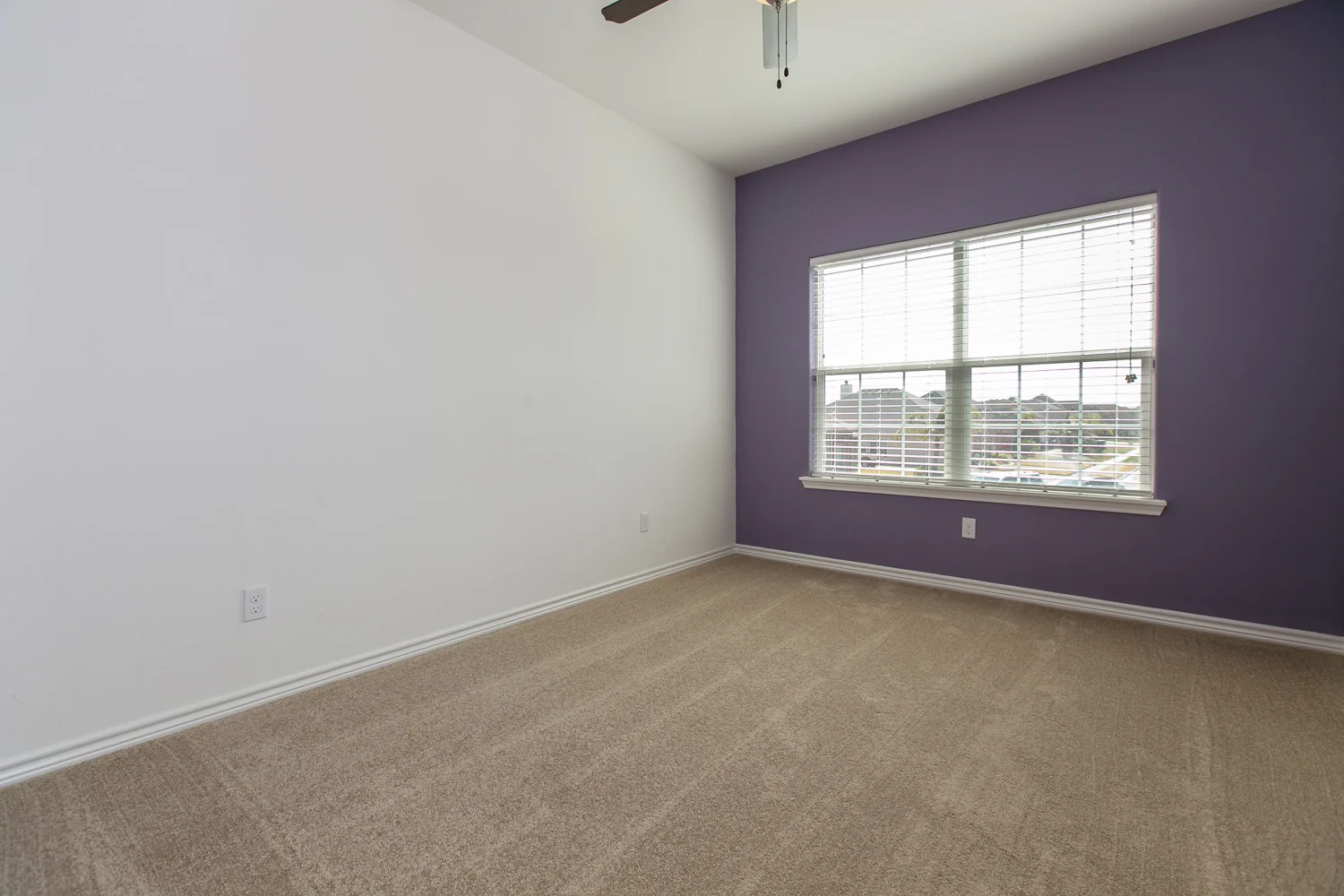 JPAGE-RealEstate-7501BeauTerre-27.jpg