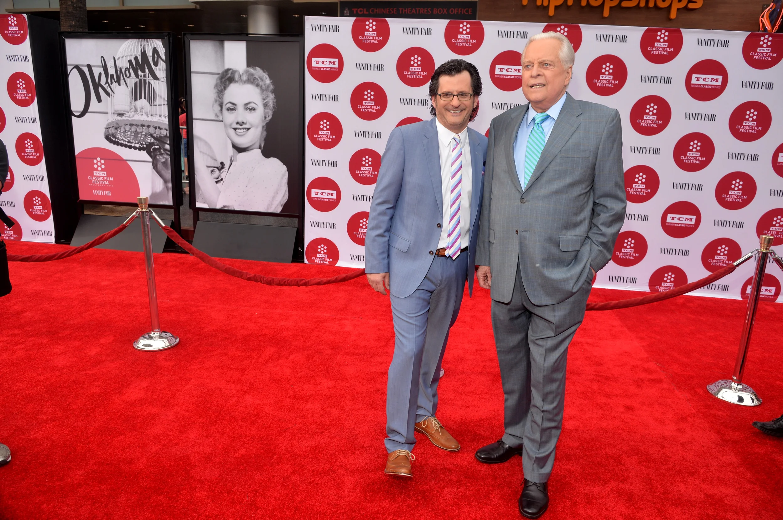 Double Poster and Step-and-Repeat