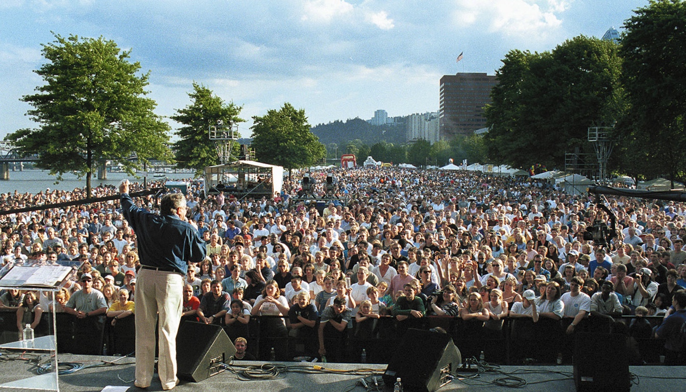 Luis Preaching at Portland CityFest, 2000