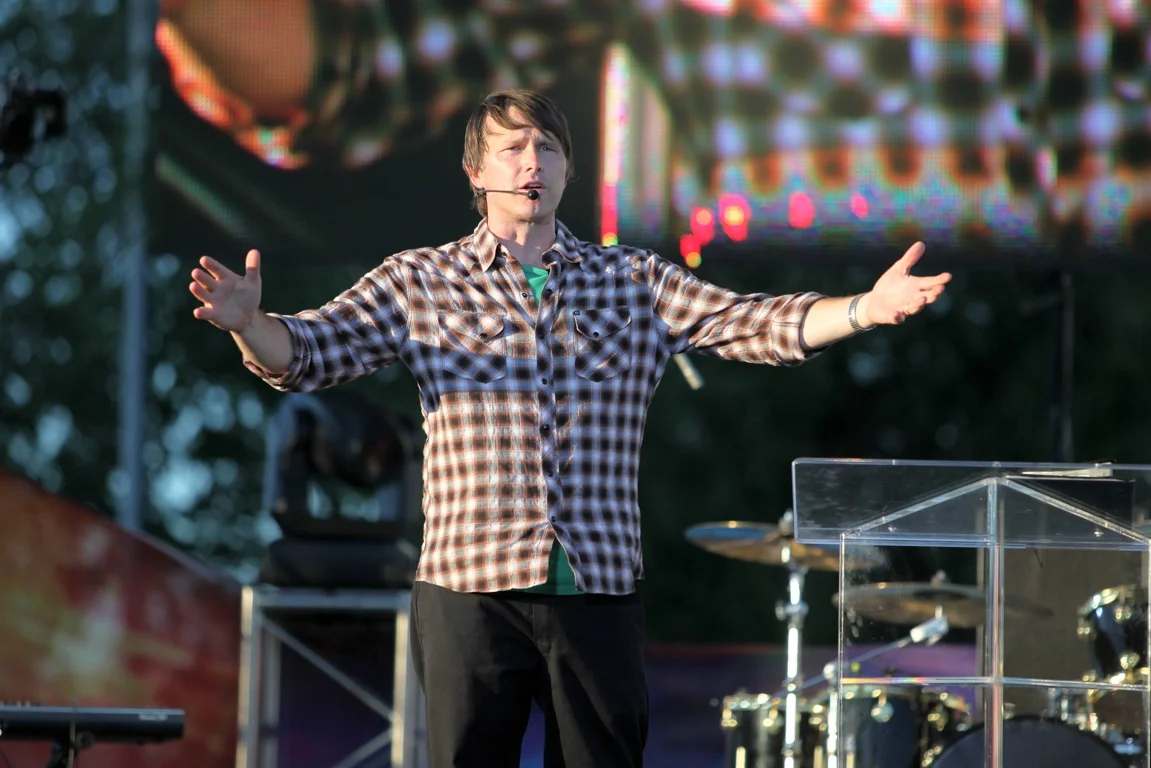 Andrew Palau Preaching at Myrtle BeachFest, 2006