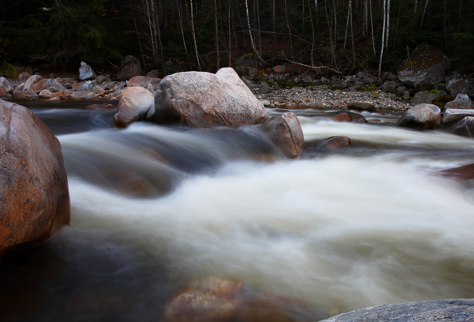 river photo