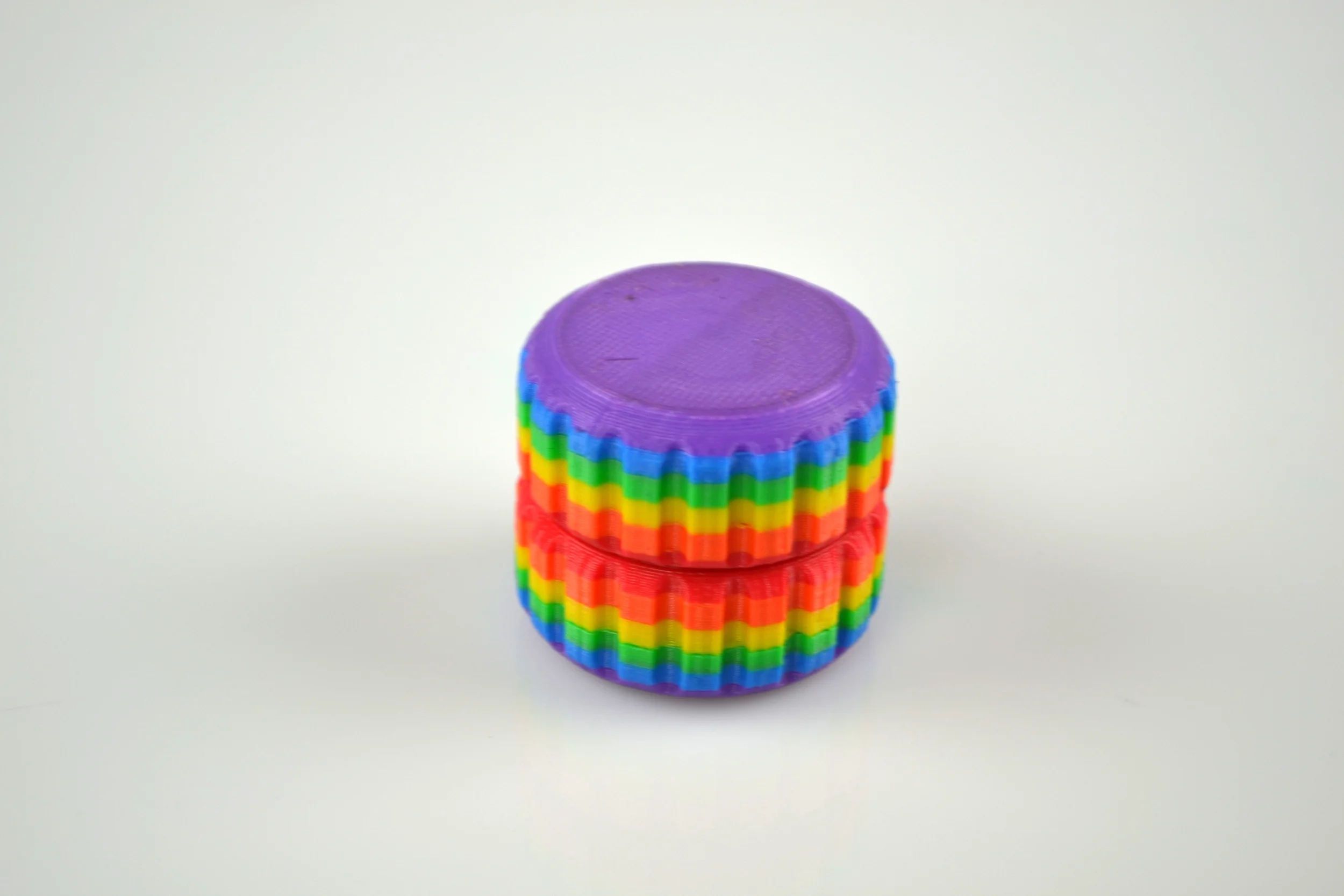 Caps
