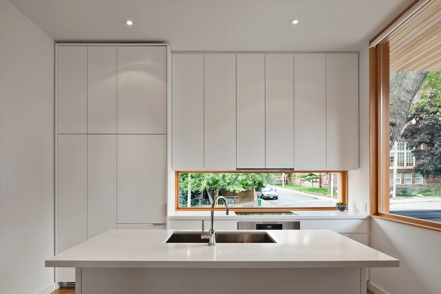 Kitchen with backsplash window