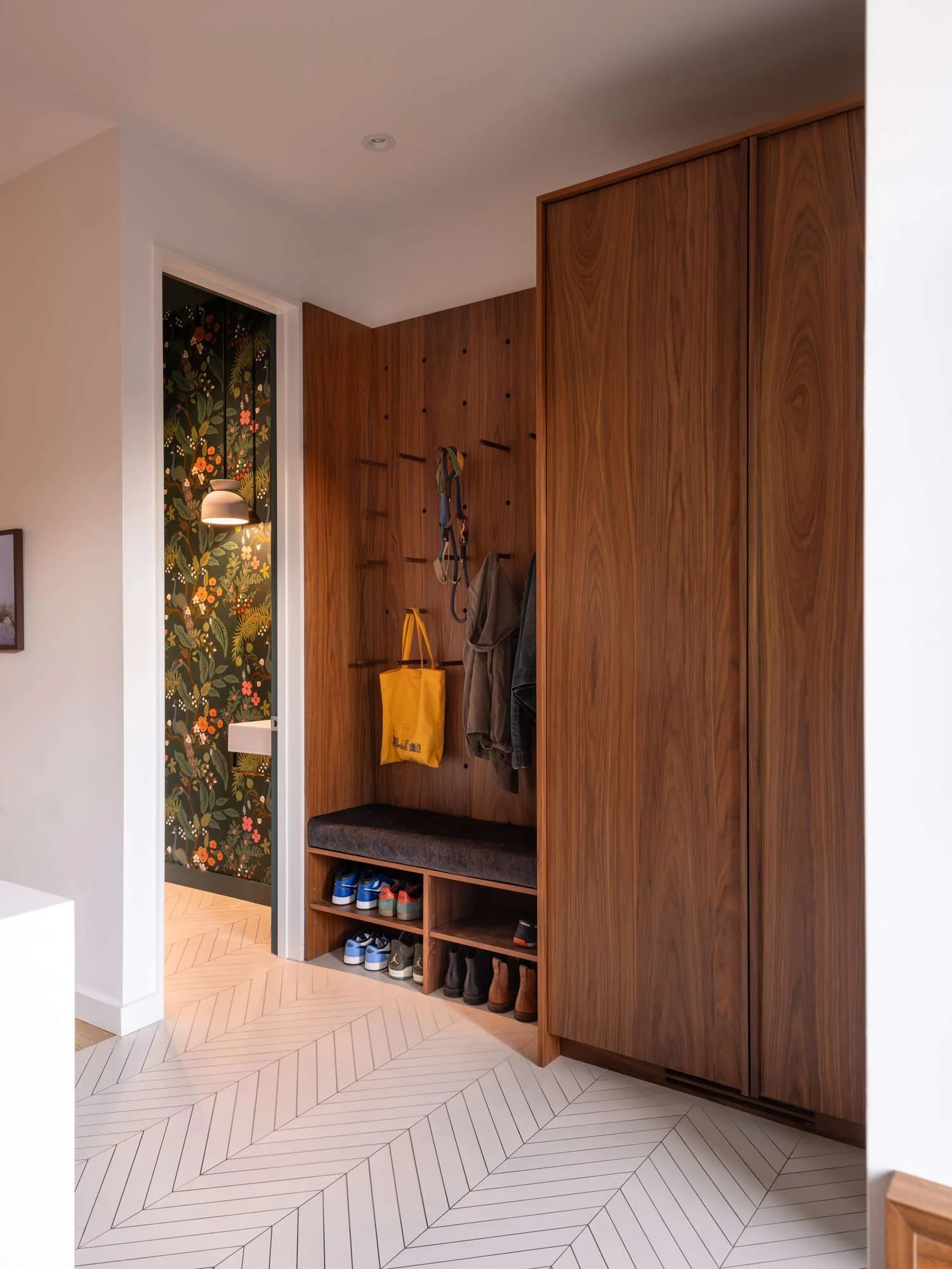 14 mudroom.jpg