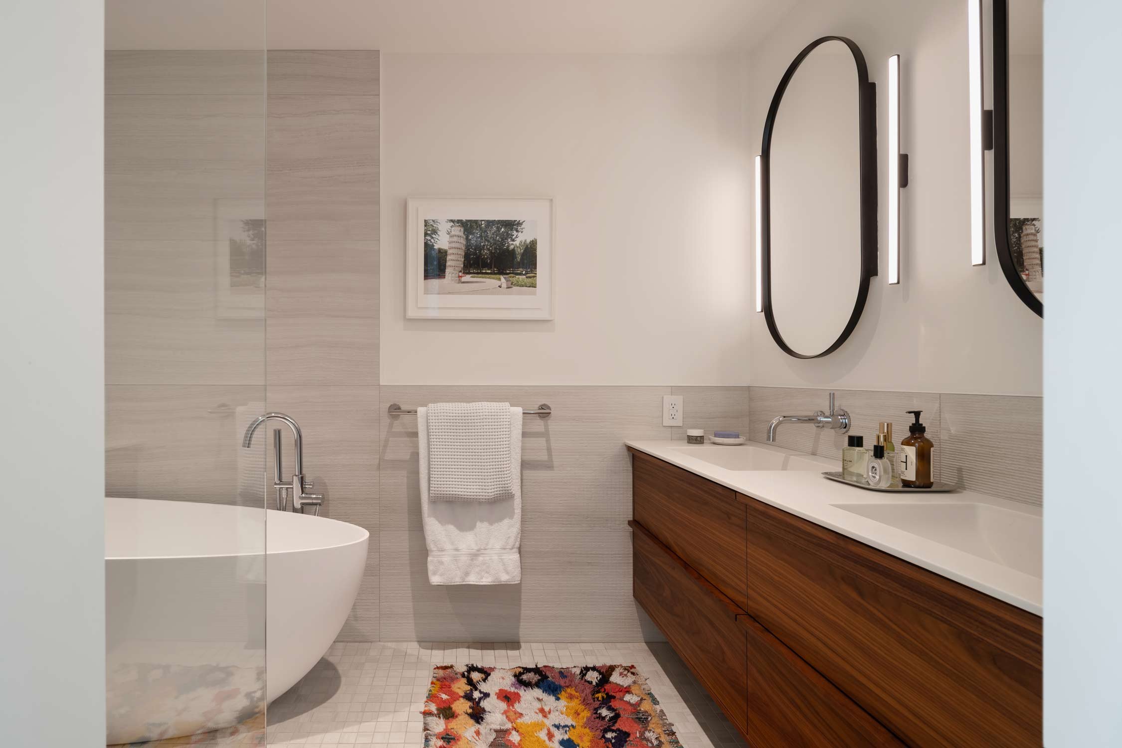PAL 29 en suite.jpg