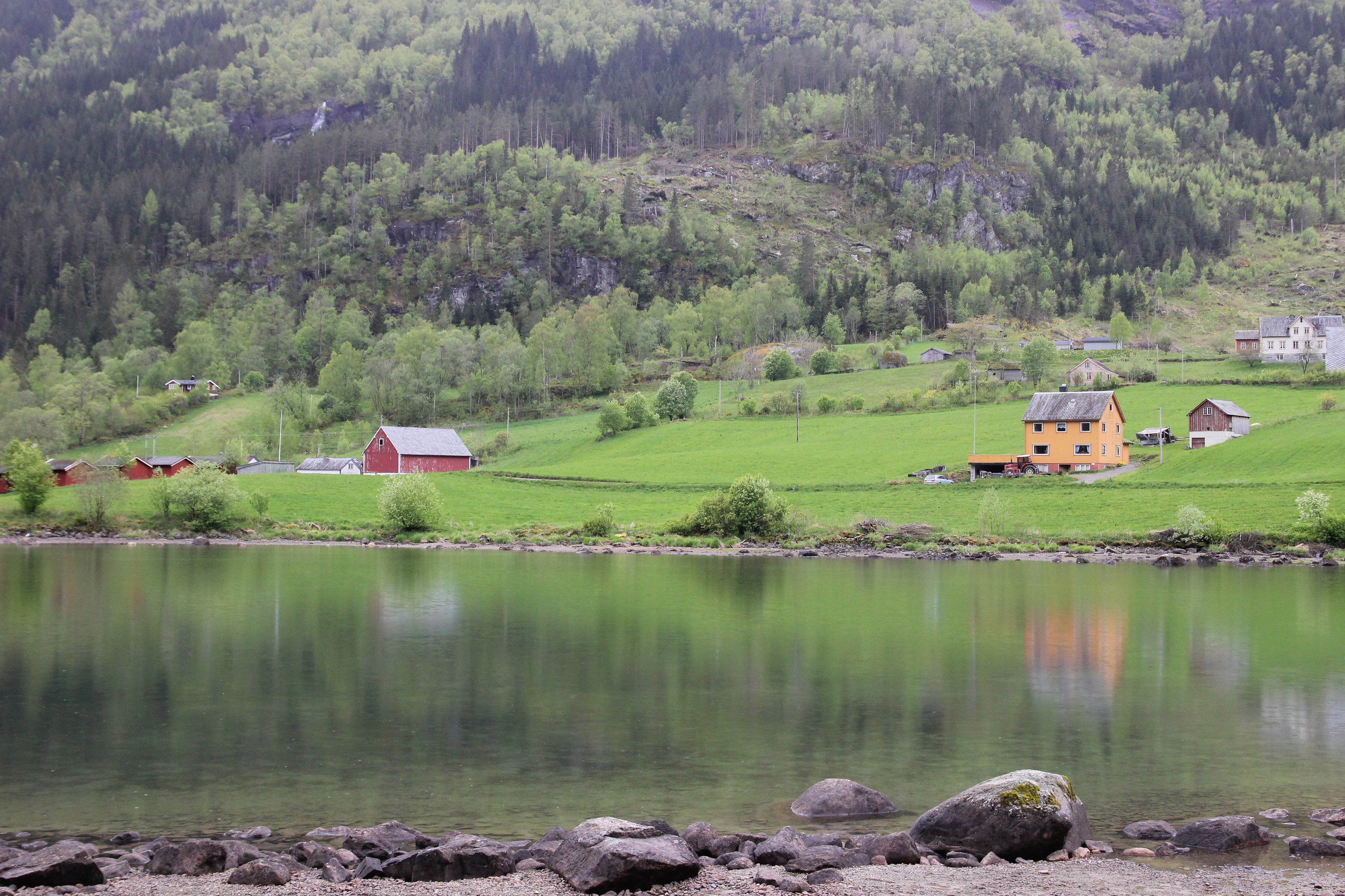 Homes perched around Olden lake