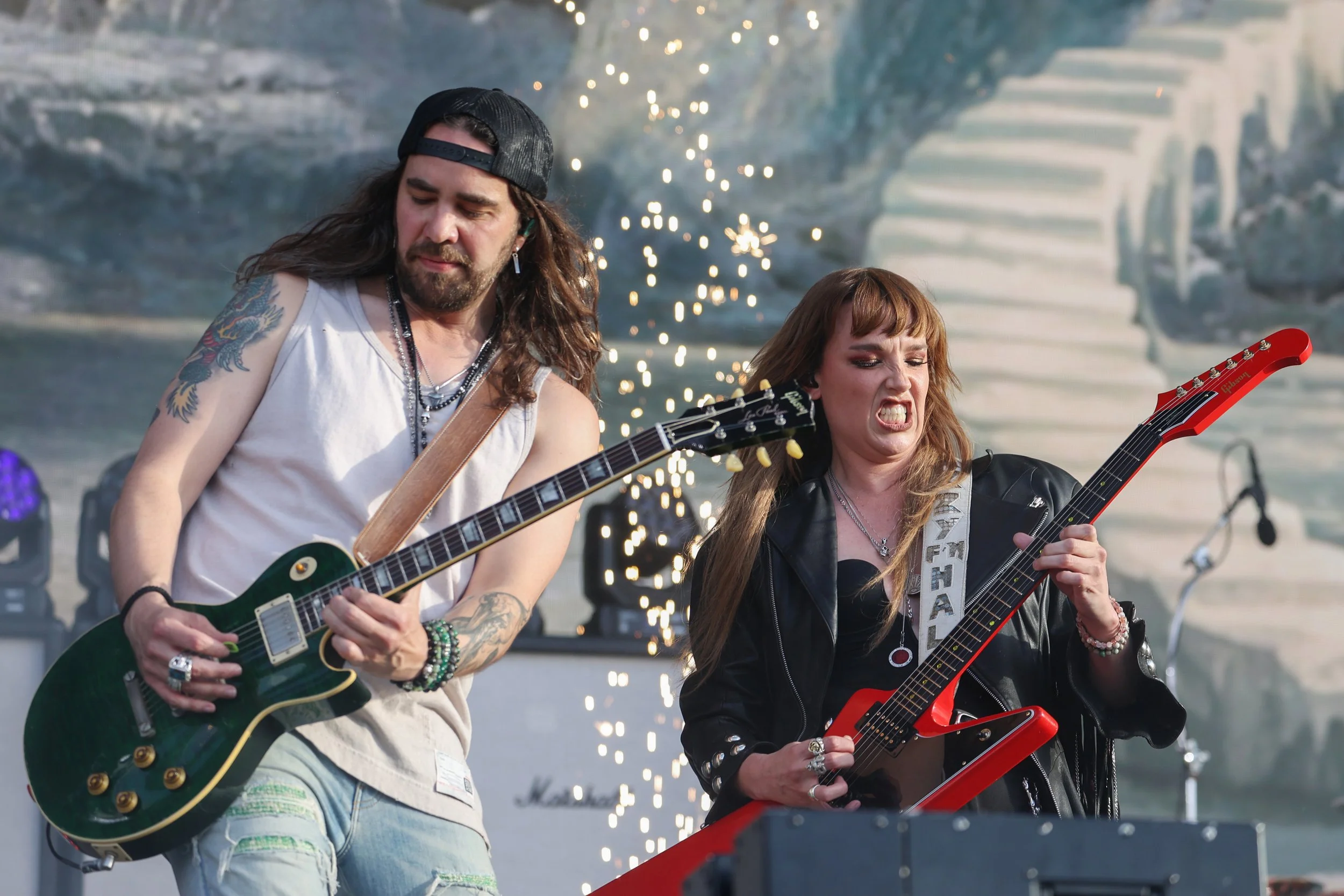 KC_Download_Fri_Halestorm02.JPG