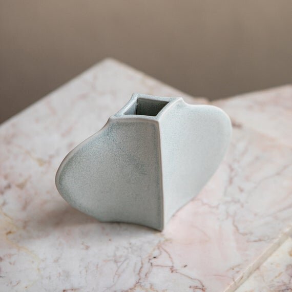 https://i.etsystatic.com/5695796/r/il/1a6889/3177973794/il_570xN.3177973794_65ws.jpg
