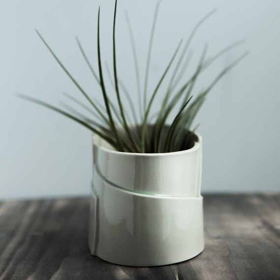 https://i.etsystatic.com/5695796/r/il/e7d2e6/642227473/il_570xN.642227473_bb1f.jpg
