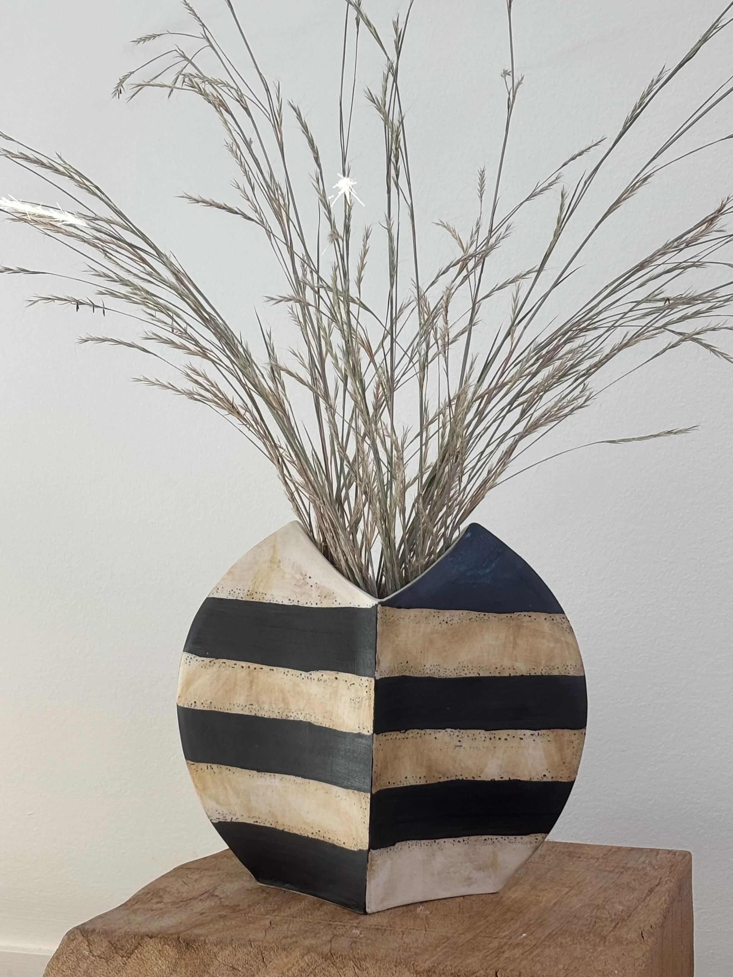 crescentstriped4.jpg