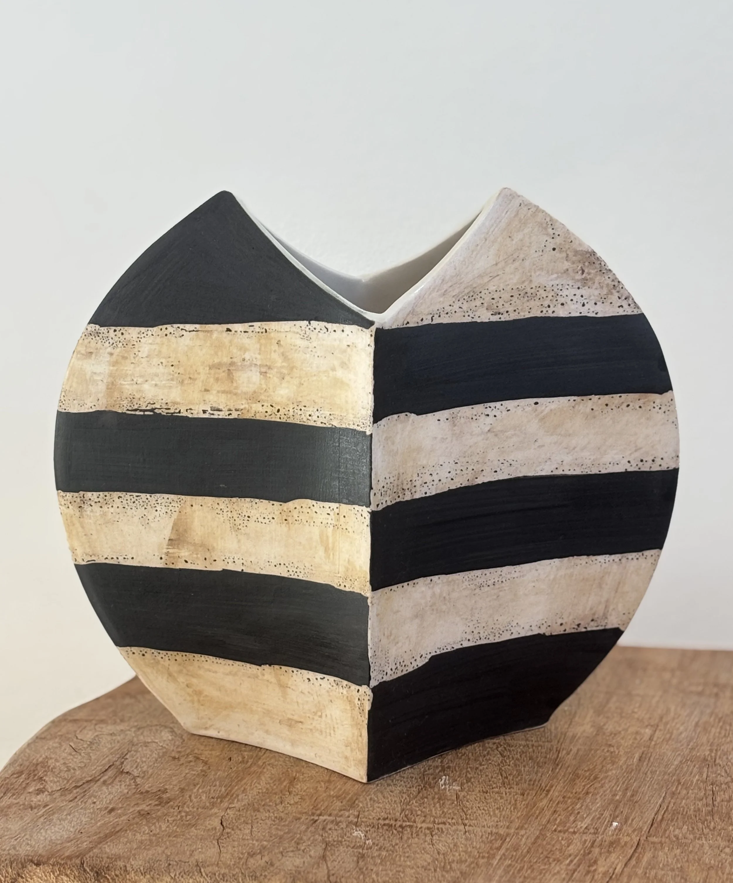 crescentstriped2.jpg