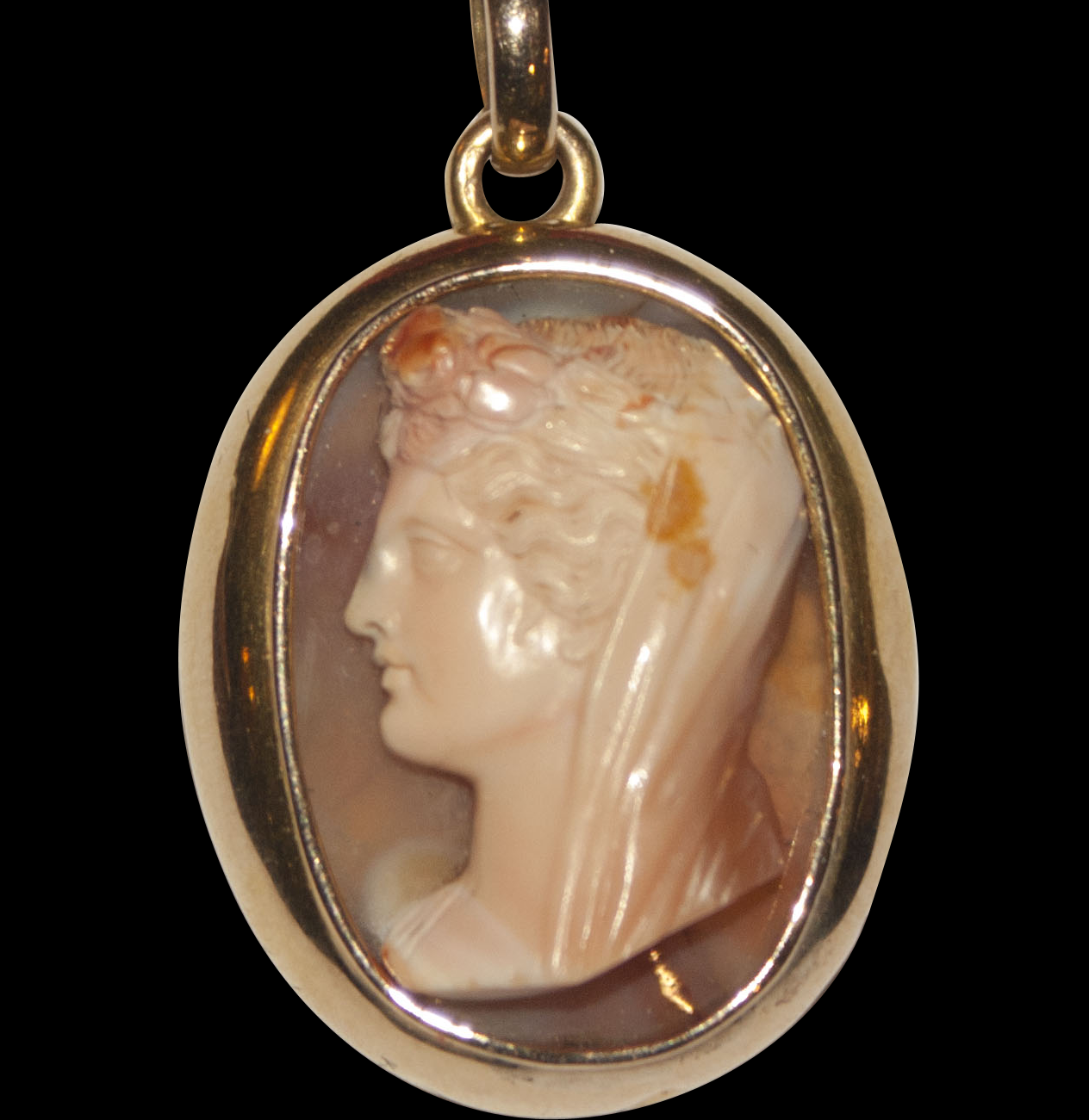 "Flora" georgian agate cameo gold mounted