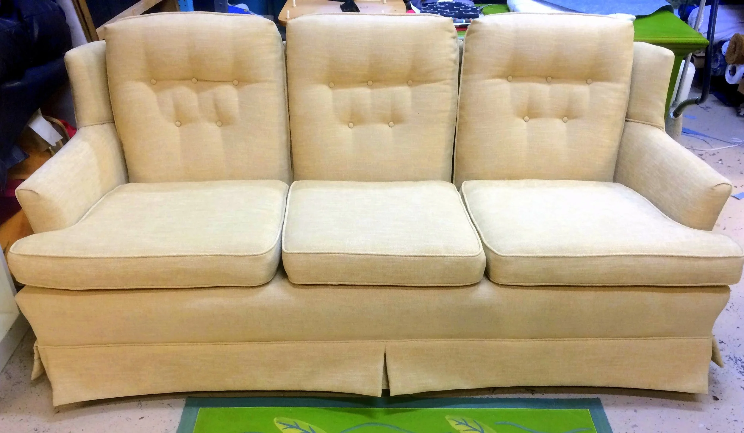 button back wing sofa
