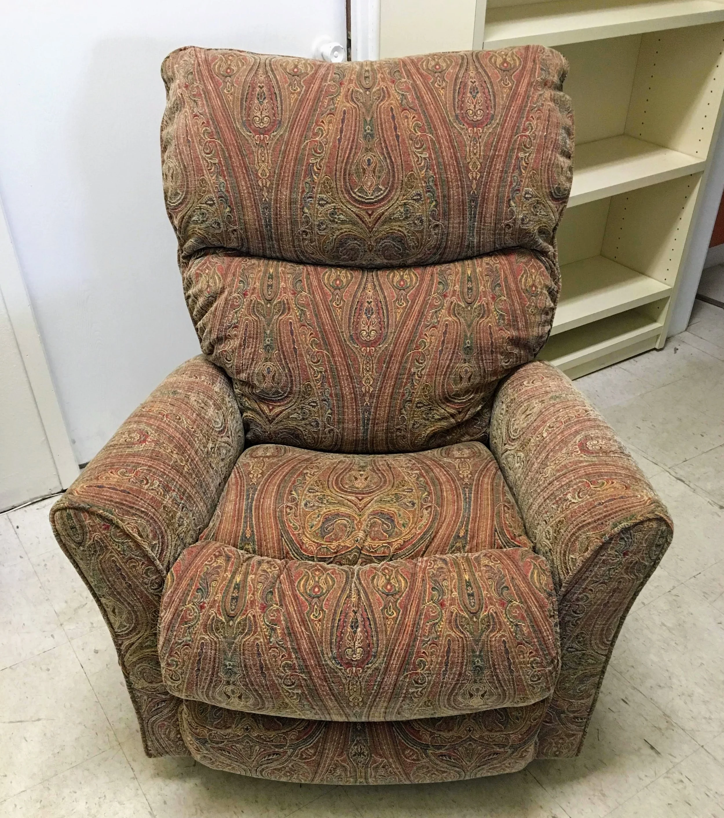 pillow-back recliner
