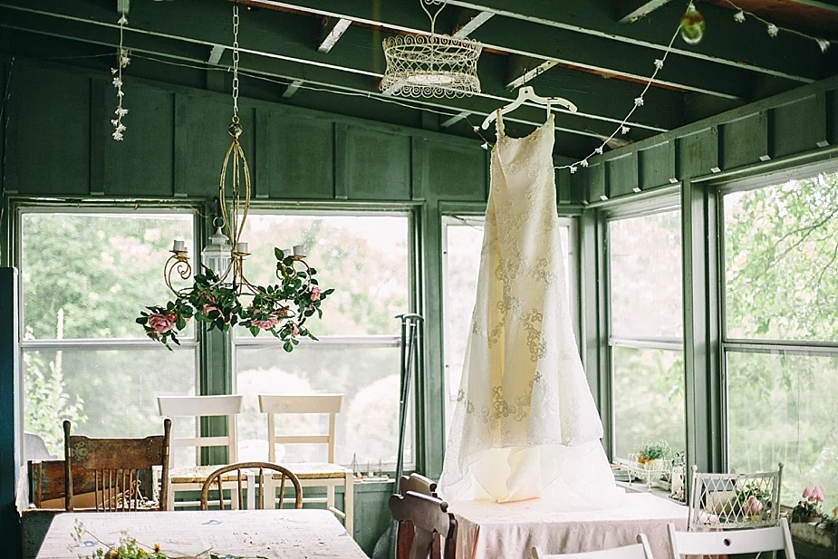 Austin+Hannah+Chicago-DIY-Wedding-Photography_0018
