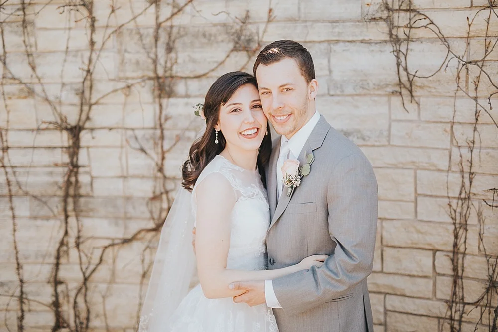 Joey-Evi-Independence-Grove-Spring-Wedding_Liller-Photo_0018.jpg