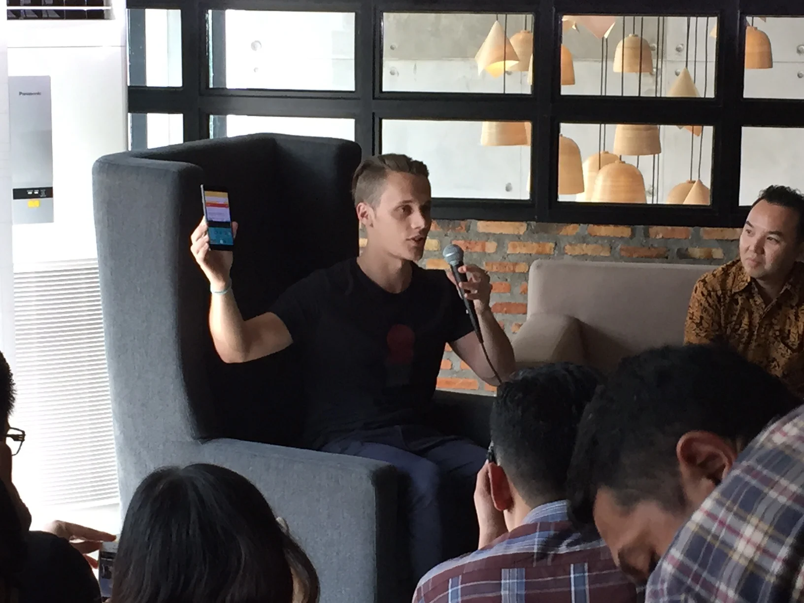 Sesi Perkenalan Oneplus 2