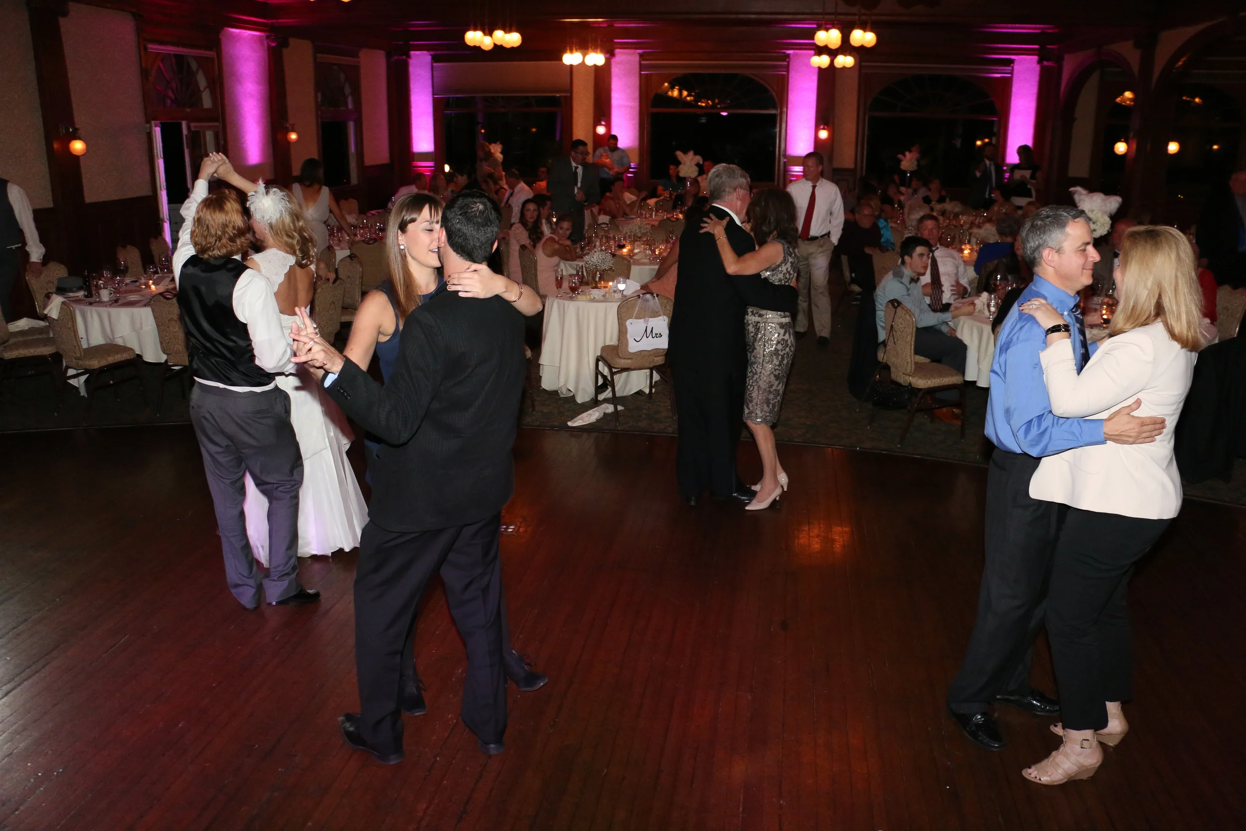 adriennes wedding 629.jpg
