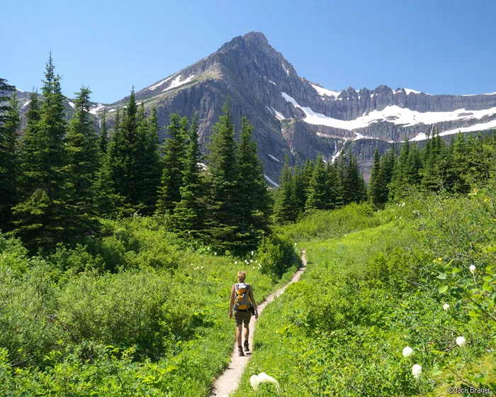 HIKING MOUNTAINS.jpg