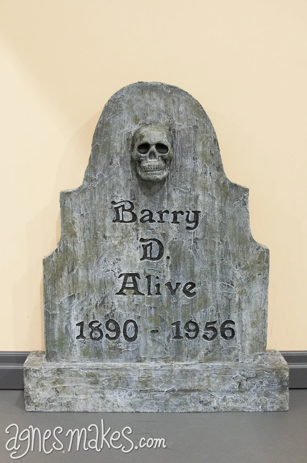 Grave Stones-6.jpg
