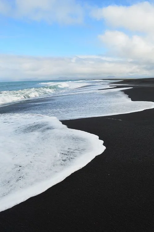 BLACK SAND BEACH. 