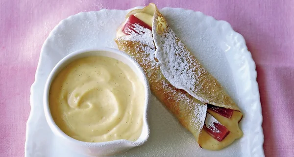 Recipe: Rhubarb and custard crepes