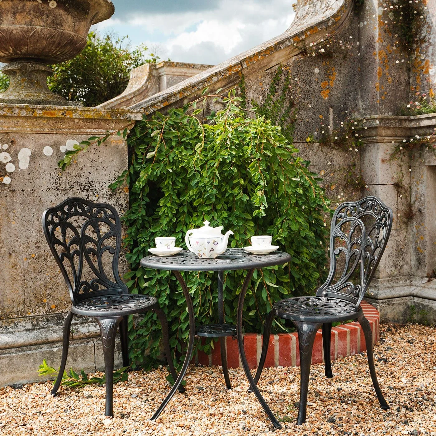 Competition Win one of 5 vouchers for £200 to spend at Lazy Susan