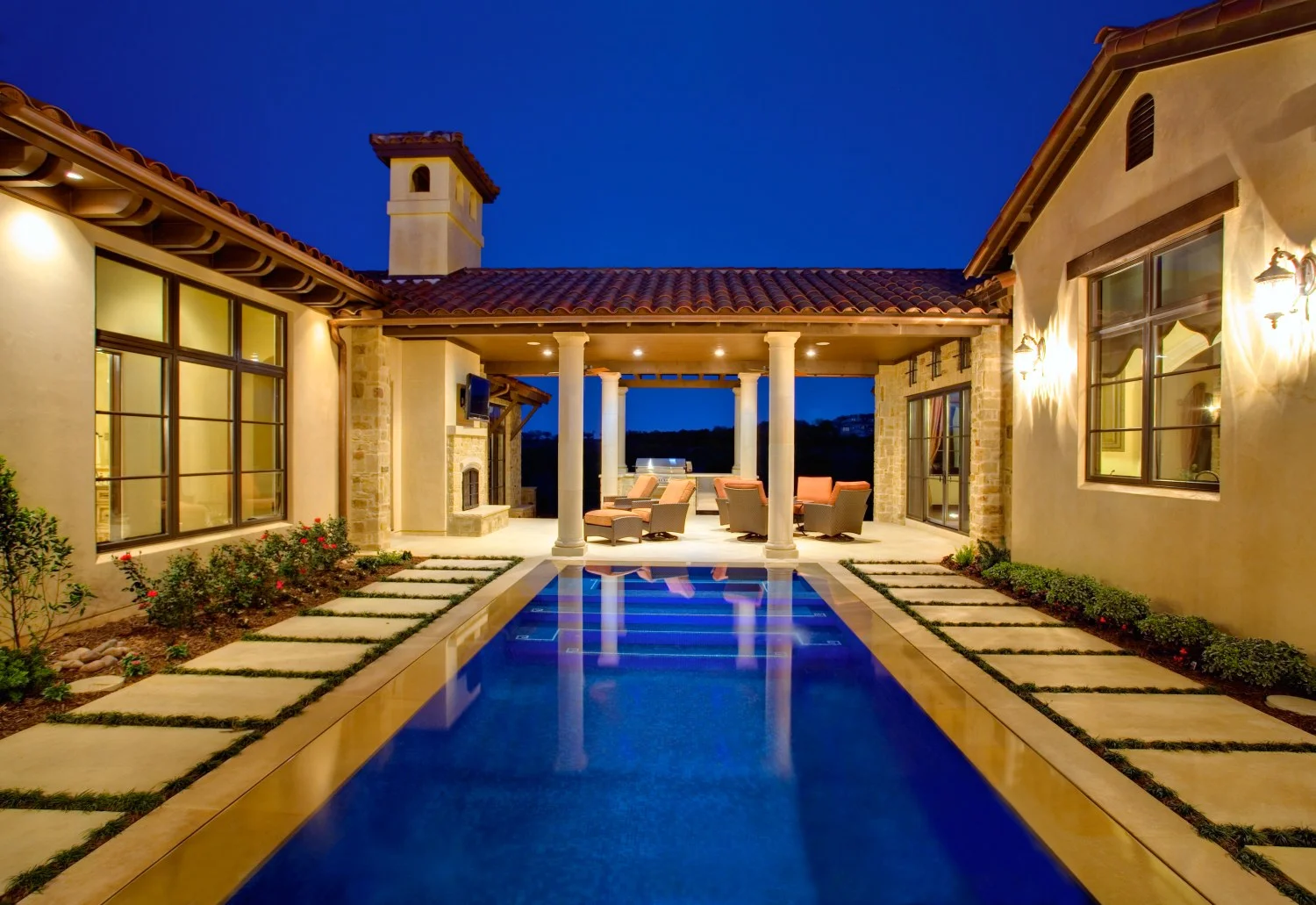 Architecture Home Courtyard retreat pool