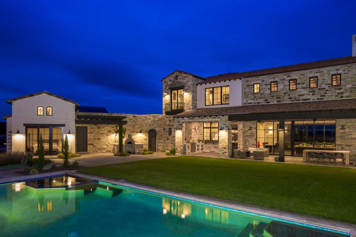Architecture Home Contemporary italian farmhouse pool