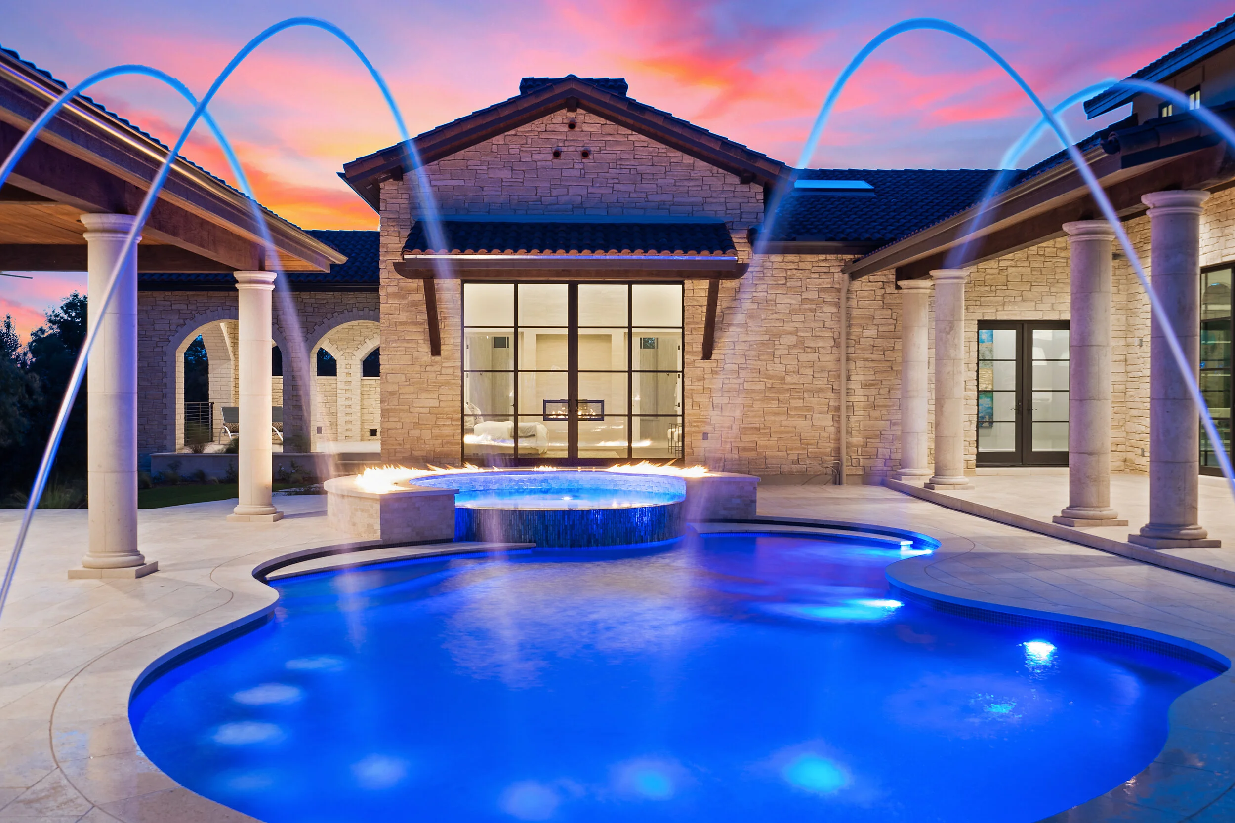 Kirkland Court VIlla Vanguard Studio Architect Austin, Texas