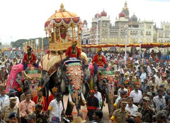 So many people are celebrating this holiday! http://aboutfestivalsofindia.com/community-festivals/hindu-festivals/dussehra/