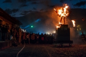 Burning the Devil - photo by Santiago Billy Prem