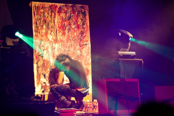 Live Painting . . . with freaking lasers . . . oh, the humanity! 