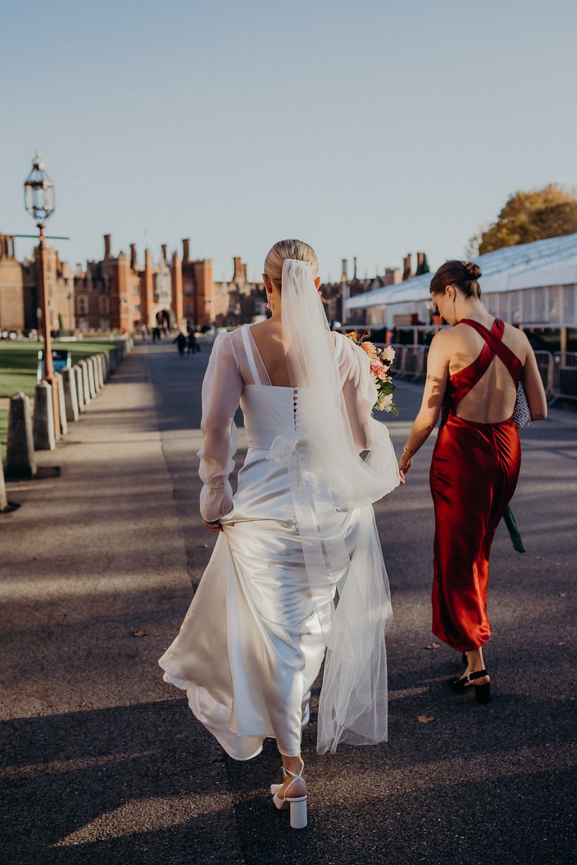 Hampton Court House wedding photographer-15.jpg