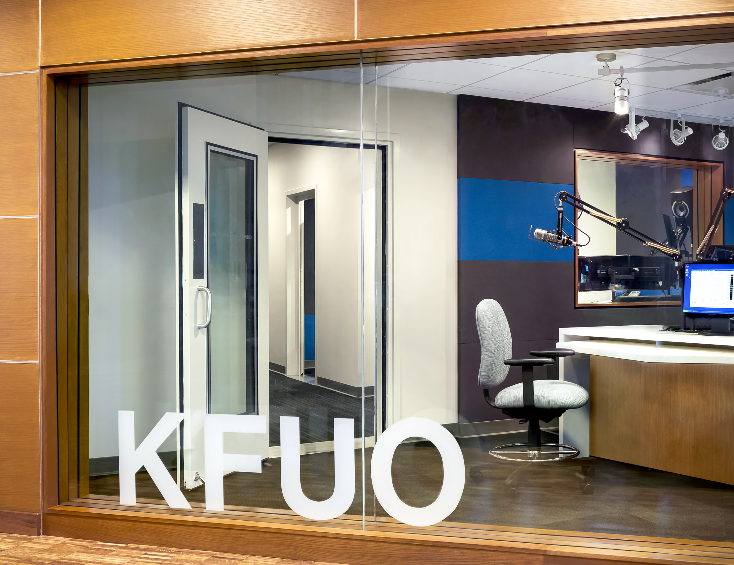 KFUO