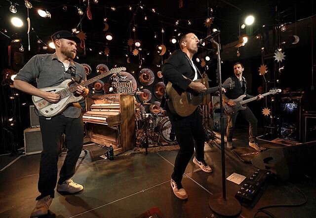 That time @coldplay performed at the V3-designed @hdradio Sound Space at @kroq in Los Angeles.