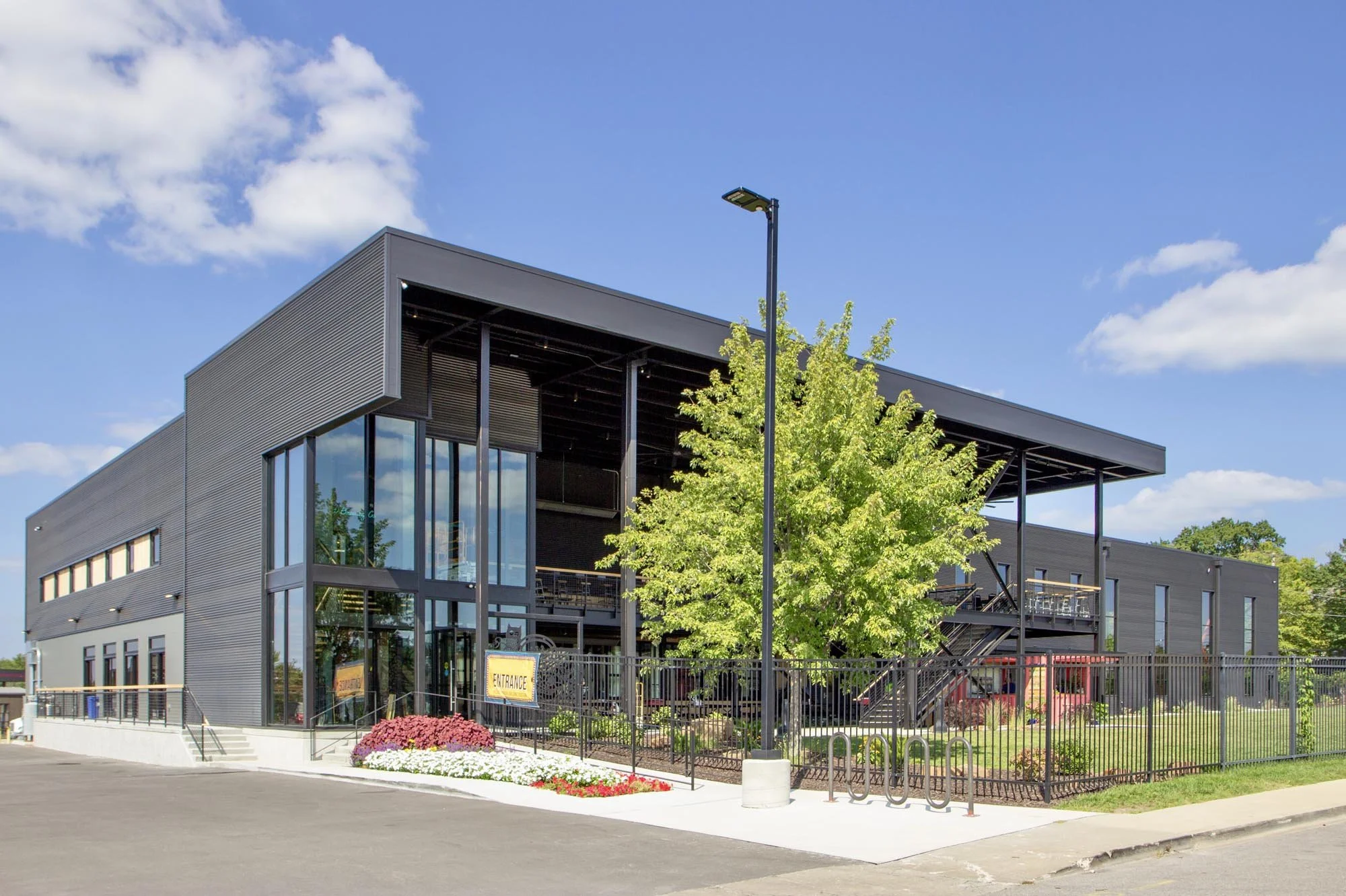 Logboat Exterior View 01.jpg