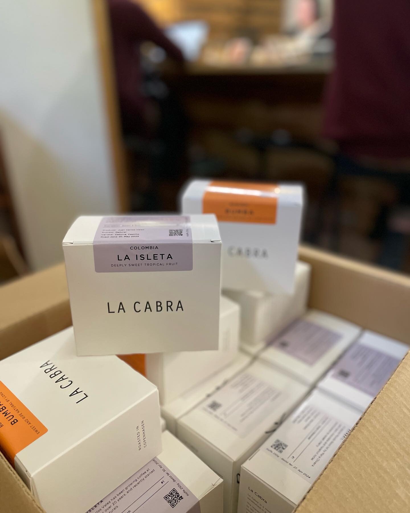 Danish coffee roasters @lacabracoffee are one of the most exciting coffee companies in Scandinavia. We have a range of their coffees on sale at Oslo Kaffebar right now!
.
.
.
.
.

#specialtycoffee #coffeeshop #coffeelover #coffeeshopvibes #espresso #