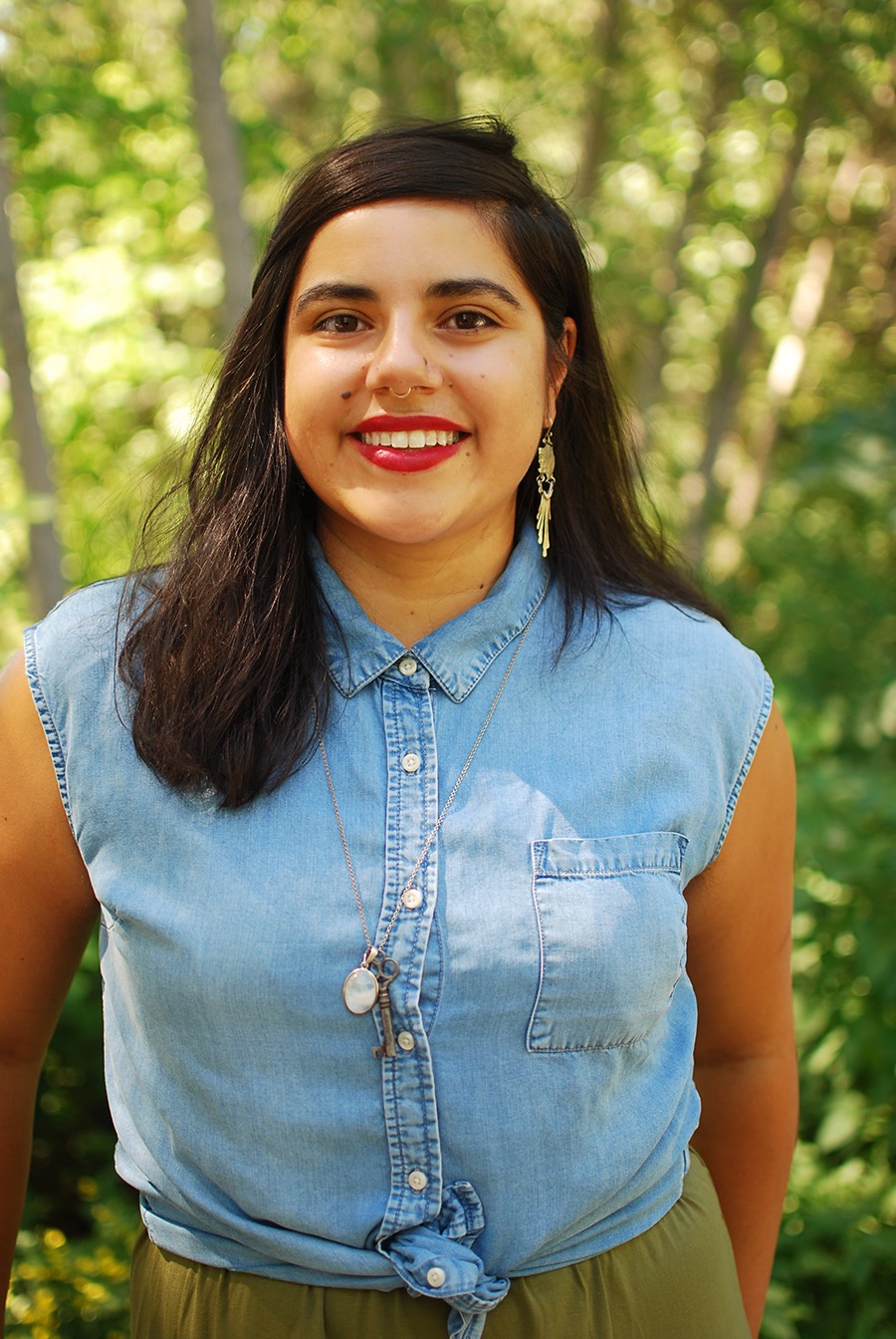 Agua y Sangre Healing is owned and operated by Michelle Castor, Licensed Massage Therapist (LMT), Herbal Educator, and Wellness Promotora.