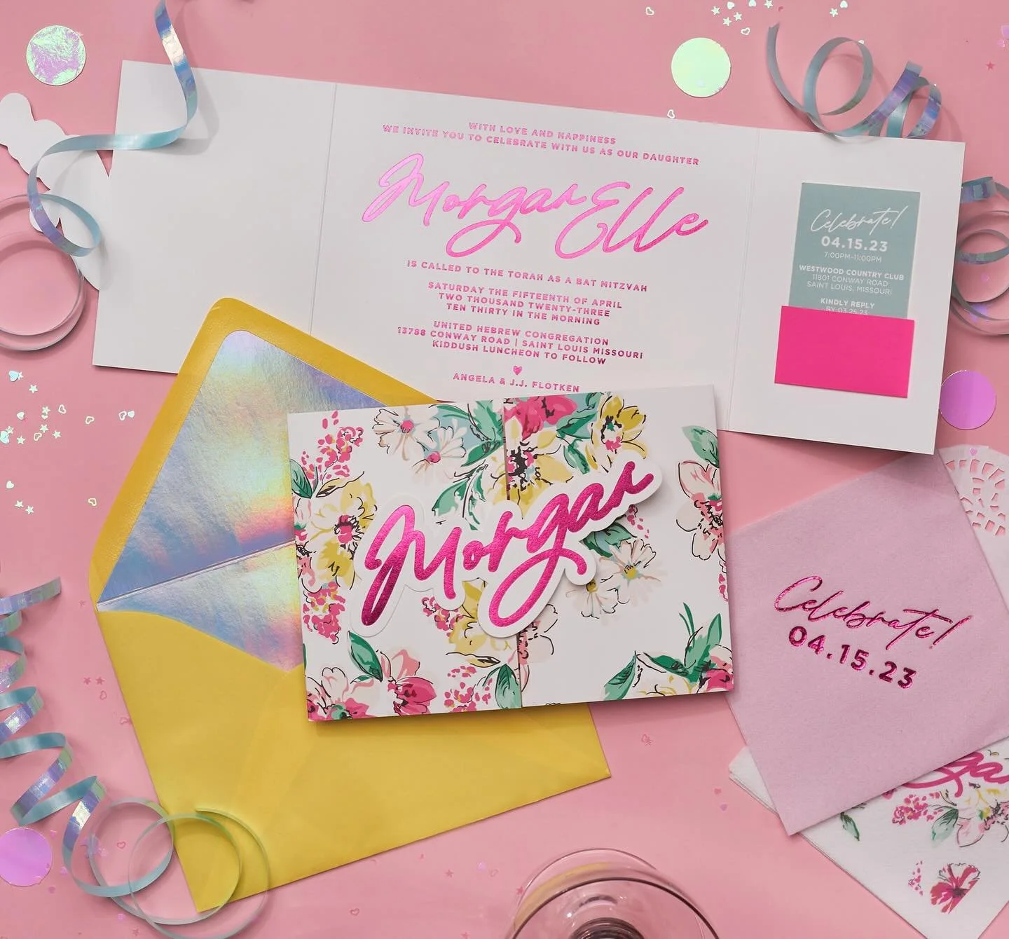 A much needed pop of color for your feed today 💕
&bull;
&bull;
&bull;
Second Bat Mitzvah invite in the Flotken Girls Series. 💌 Pink and iridescent foils make my heart skip a beat! Thank you for always being so fun and colorful, @thebetterhave! 
📸 