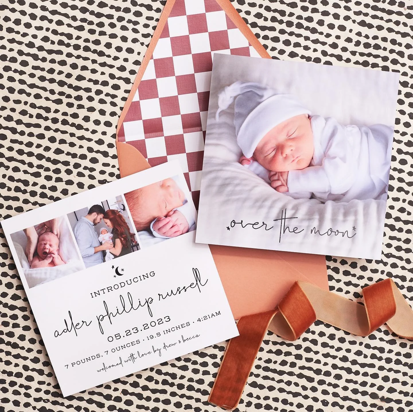 More baby content but make it fancy. 🌙 💫 
&bull;
&bull;
&bull;
I&rsquo;ve worked on so many fun baby announcements and I hope if I share them I&rsquo;ll be encouraged to make one for my own baby. 💁🏽&zwj;♀️ Over the Moon for little Adele&rsquo;s b