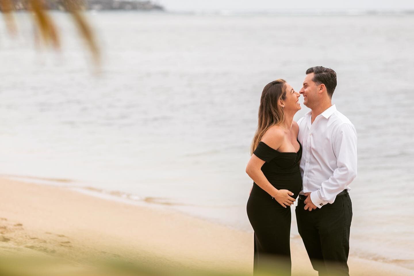 Bumps become beings 🤰➡️👶 maternity shoot from a few years back on Oahu #LumiereVisualsHawaii